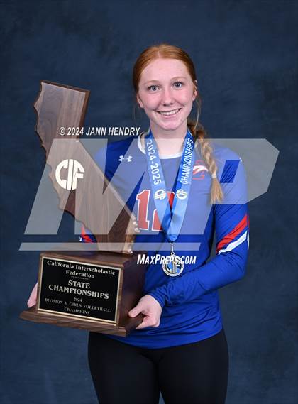 Thumbnail 1 in Immanuel vs Bell Gardens (CIF Division 5 Final Awards) photogallery.