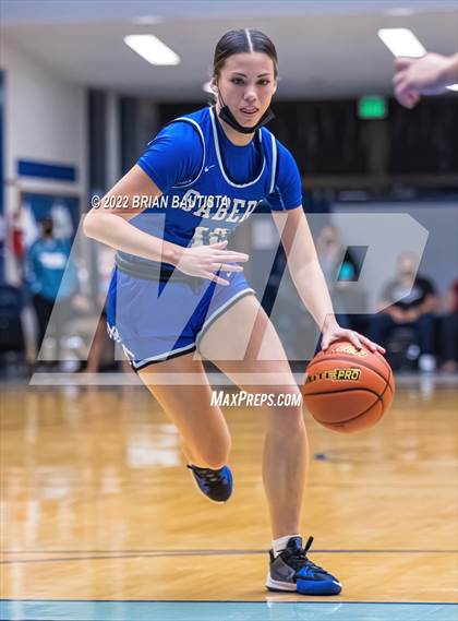 Thumbnail 3 in Iolani vs Maui (HHSAA D1 Quarterfinal Playoff) photogallery.