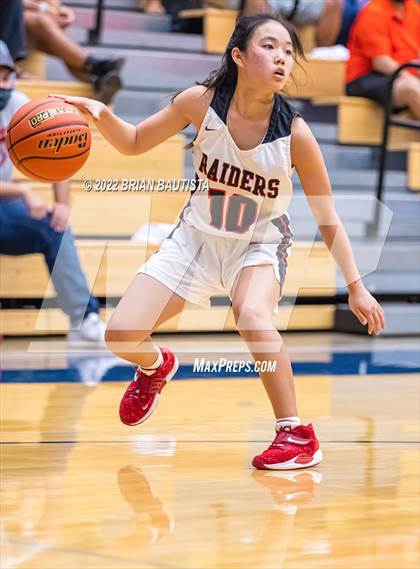 Thumbnail 2 in Iolani vs Maui (HHSAA D1 Quarterfinal Playoff) photogallery.