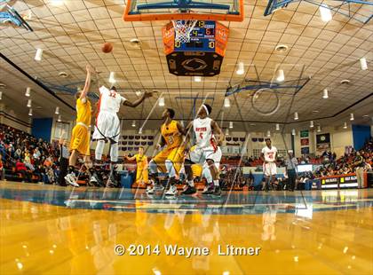 Thumbnail 2 in Hopkinsville vs Lausanne (Marshall County Hoopfest) photogallery.