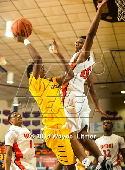 Thumbnail 2 in Hopkinsville vs Lausanne (Marshall County Hoopfest) photogallery.
