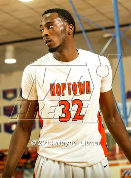 Thumbnail 2 in Hopkinsville vs Lausanne (Marshall County Hoopfest) photogallery.