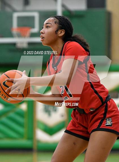 Thumbnail 3 in Lincoln vs. Cathedral Catholic (St. Mary's Stockton MLK Showcase) photogallery.