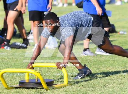 Thumbnail 3 in Lineman Drills (Cactus Duel Out West 7-on-7 Tournament) photogallery.