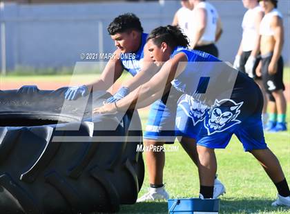Thumbnail 3 in Lineman Drills (Cactus Duel Out West 7-on-7 Tournament) photogallery.