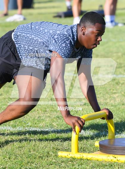 Thumbnail 2 in Lineman Drills (Cactus Duel Out West 7-on-7 Tournament) photogallery.