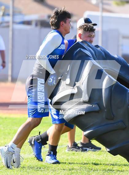 Thumbnail 1 in Lineman Drills (Cactus Duel Out West 7-on-7 Tournament) photogallery.