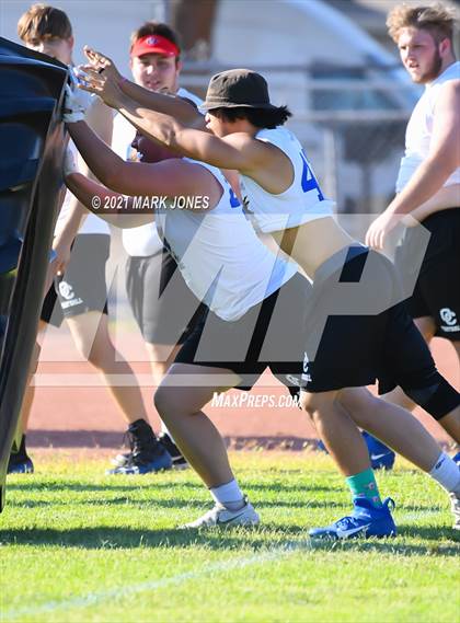 Thumbnail 3 in Lineman Drills (Cactus Duel Out West 7-on-7 Tournament) photogallery.