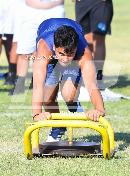 Thumbnail 1 in Lineman Drills (Cactus Duel Out West 7-on-7 Tournament) photogallery.