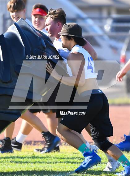Thumbnail 2 in Lineman Drills (Cactus Duel Out West 7-on-7 Tournament) photogallery.