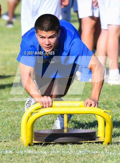 Thumbnail 2 in Lineman Drills (Cactus Duel Out West 7-on-7 Tournament) photogallery.
