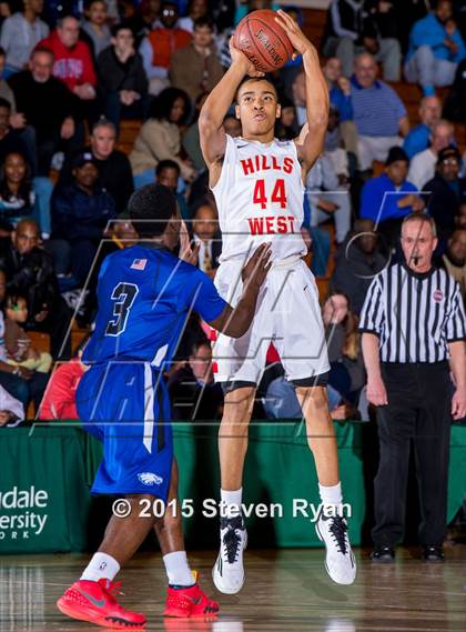 Thumbnail 3 in Copiague vs Half Hollow Hills West (Section 11 Class AA Semifinal) photogallery.