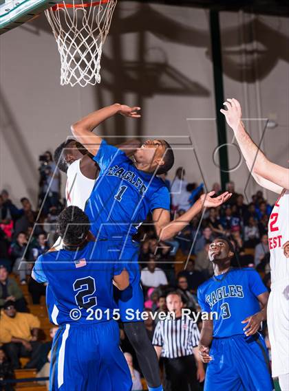 Thumbnail 3 in Copiague vs Half Hollow Hills West (Section 11 Class AA Semifinal) photogallery.