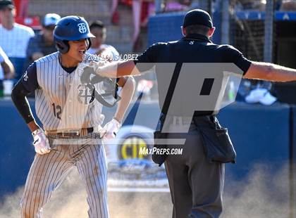 Thumbnail 1 in Thousand Oaks vs. Trabuco Hills (CIF SS DIV 2 Championship) photogallery.