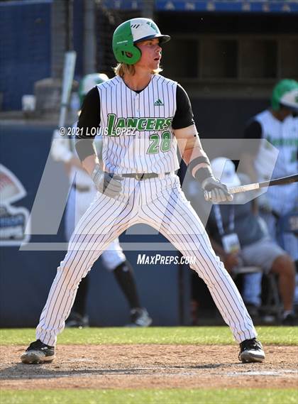 Thumbnail 3 in Thousand Oaks vs. Trabuco Hills (CIF SS DIV 2 Championship) photogallery.