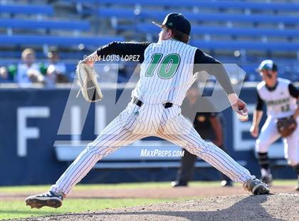 Thumbnail 1 in Thousand Oaks vs. Trabuco Hills (CIF SS DIV 2 Championship) photogallery.
