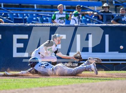 Thumbnail 1 in Thousand Oaks vs. Trabuco Hills (CIF SS DIV 2 Championship) photogallery.