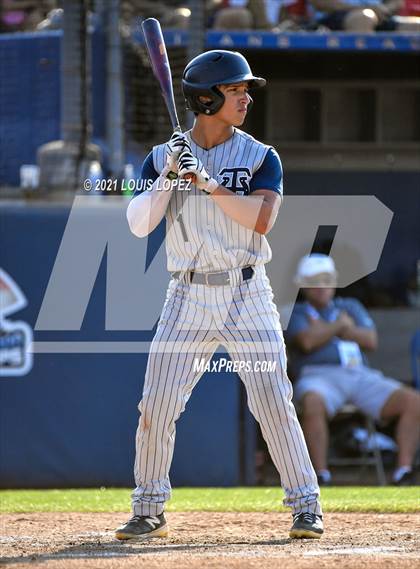Thumbnail 3 in Thousand Oaks vs. Trabuco Hills (CIF SS DIV 2 Championship) photogallery.