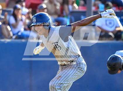 Thumbnail 1 in Thousand Oaks vs. Trabuco Hills (CIF SS DIV 2 Championship) photogallery.