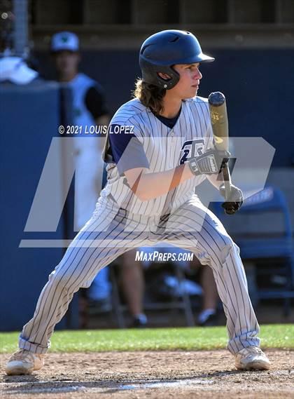 Thumbnail 1 in Thousand Oaks vs. Trabuco Hills (CIF SS DIV 2 Championship) photogallery.