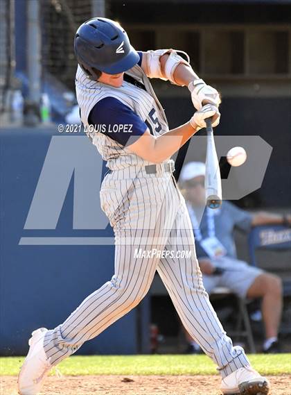 Thumbnail 1 in Thousand Oaks vs. Trabuco Hills (CIF SS DIV 2 Championship) photogallery.