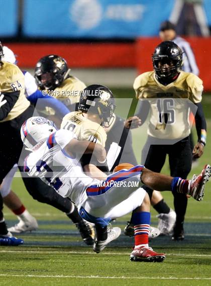 Thumbnail 2 in Arkadelphia vs. Robinson (AAA 4A Final) photogallery.