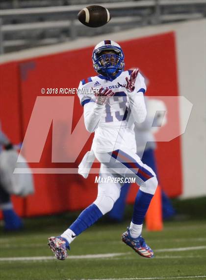 Thumbnail 2 in Arkadelphia vs. Robinson (AAA 4A Final) photogallery.