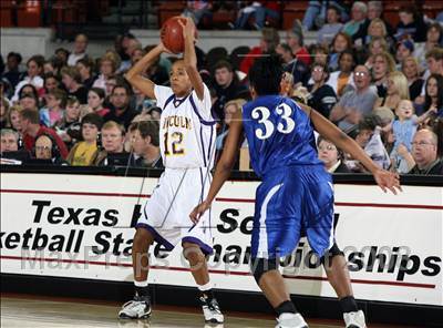 Thumbnail 2 in Dickinson vs. Lincoln (UIL 4A Final) photogallery.