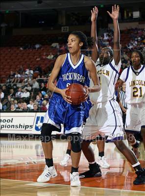 Thumbnail 1 in Dickinson vs. Lincoln (UIL 4A Final) photogallery.