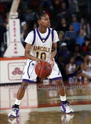 Thumbnail 1 in Dickinson vs. Lincoln (UIL 4A Final) photogallery.