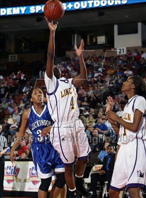 Thumbnail 2 in Dickinson vs. Lincoln (UIL 4A Final) photogallery.