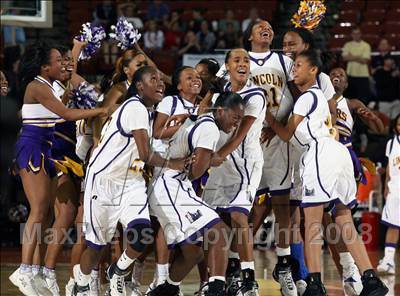 Thumbnail 2 in Dickinson vs. Lincoln (UIL 4A Final) photogallery.