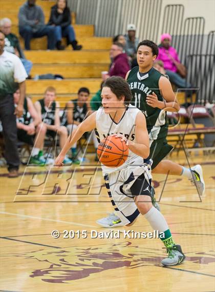 Thumbnail 3 in Nevada Union vs. Central Valley (Whitney Holiday Classic) photogallery.