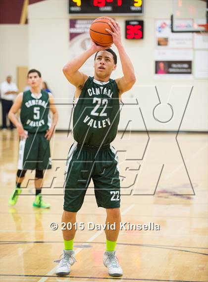 Thumbnail 3 in Nevada Union vs. Central Valley (Whitney Holiday Classic) photogallery.