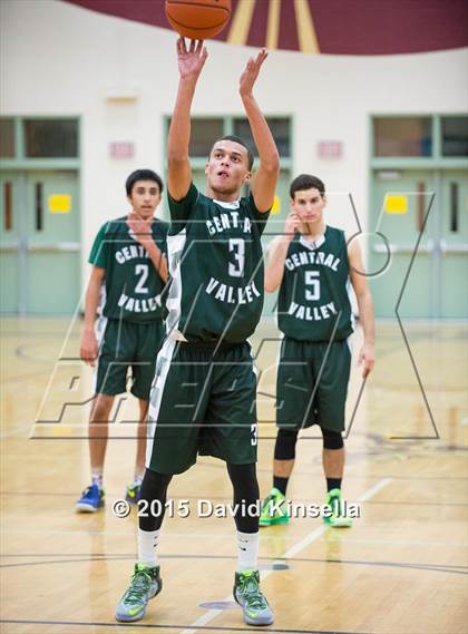 Thumbnail 1 in Nevada Union vs. Central Valley (Whitney Holiday Classic) photogallery.