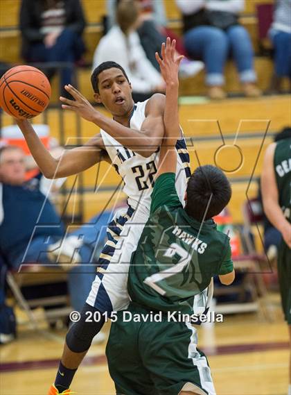 Thumbnail 2 in Nevada Union vs. Central Valley (Whitney Holiday Classic) photogallery.