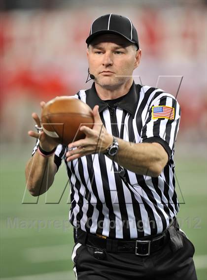 Thumbnail 1 in Katy vs. Cedar Hill (UIL 5A Division 2 Final) photogallery.