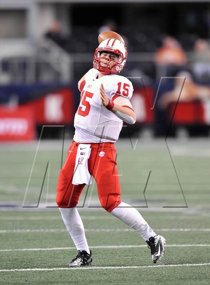 Thumbnail 2 in Katy vs. Cedar Hill (UIL 5A Division 2 Final) photogallery.