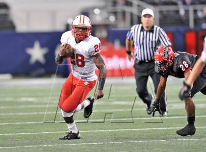 Thumbnail 2 in Katy vs. Cedar Hill (UIL 5A Division 2 Final) photogallery.