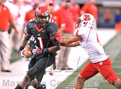 Thumbnail 1 in Katy vs. Cedar Hill (UIL 5A Division 2 Final) photogallery.