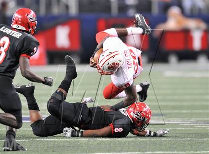 Thumbnail 3 in Katy vs. Cedar Hill (UIL 5A Division 2 Final) photogallery.