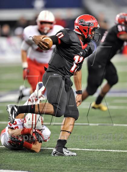 Thumbnail 3 in Katy vs. Cedar Hill (UIL 5A Division 2 Final) photogallery.
