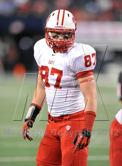 Thumbnail 2 in Katy vs. Cedar Hill (UIL 5A Division 2 Final) photogallery.