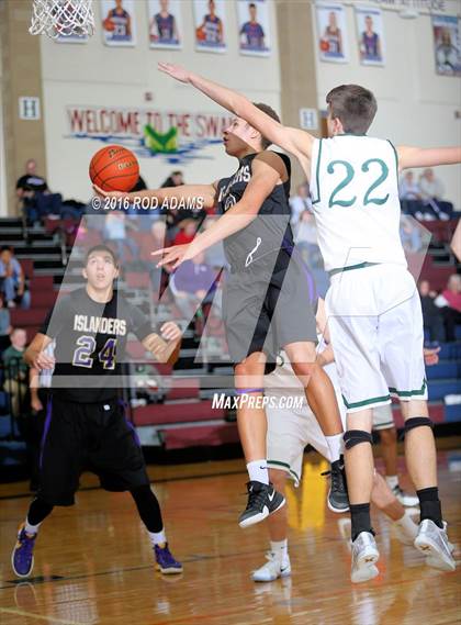 Thumbnail 2 in Lincoln Southwest vs Grand Island (Heartland Athletic Conference Tournament) photogallery.