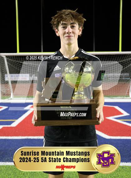 Thumbnail 1 in Sunrise Mountain (AIA 5A Final - Awards) photogallery.