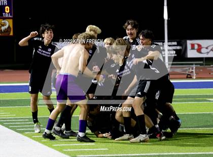 Thumbnail 1 in Sunrise Mountain (AIA 5A Final - Awards) photogallery.