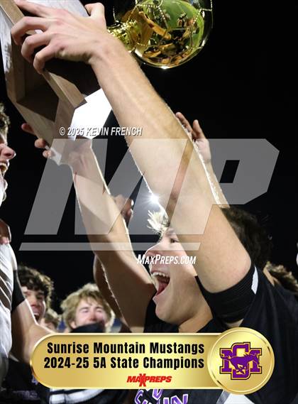 Thumbnail 3 in Sunrise Mountain (AIA 5A Final - Awards) photogallery.