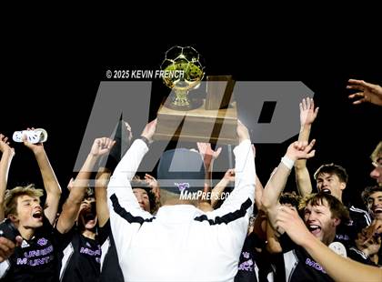 Thumbnail 3 in Sunrise Mountain (AIA 5A Final - Awards) photogallery.