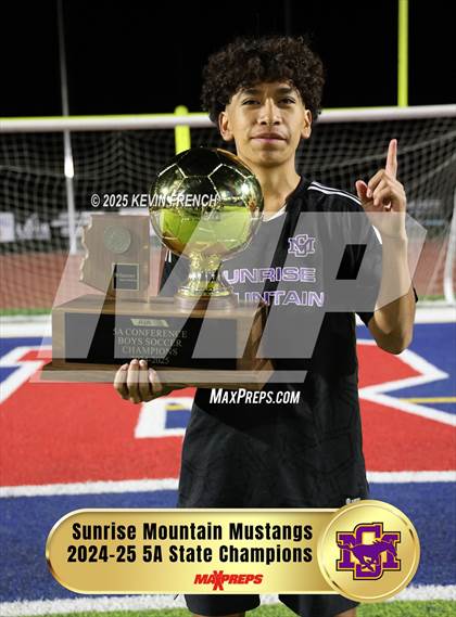Thumbnail 2 in Sunrise Mountain (AIA 5A Final - Awards) photogallery.