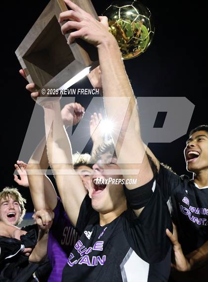 Thumbnail 2 in Sunrise Mountain (AIA 5A Final - Awards) photogallery.
